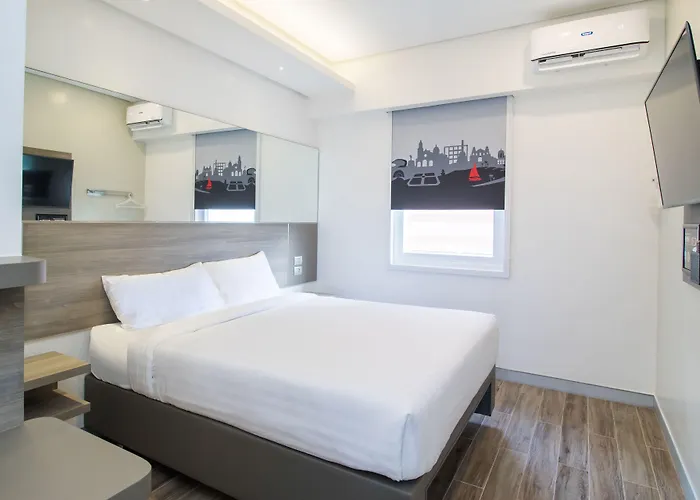 Red Planet Binondo 3*
