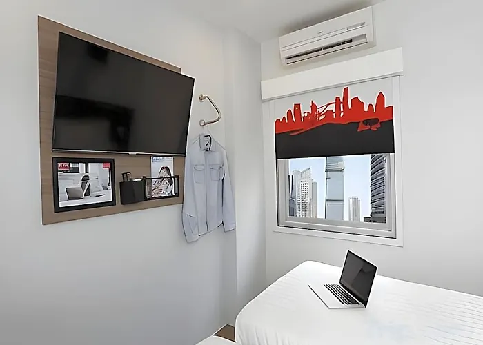 Hotel Red Planet Binondo Manila