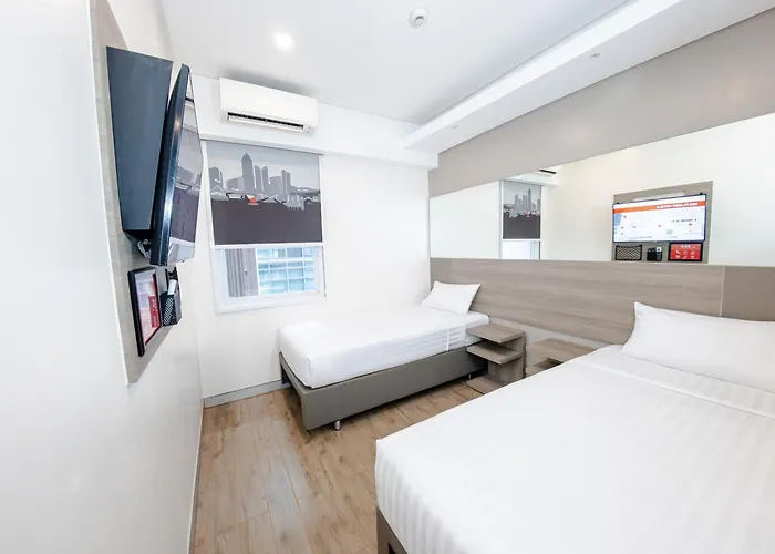 Red Planet Binondo 3*