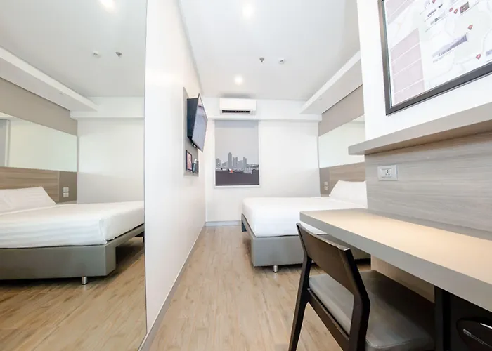 Red Planet Binondo 3*