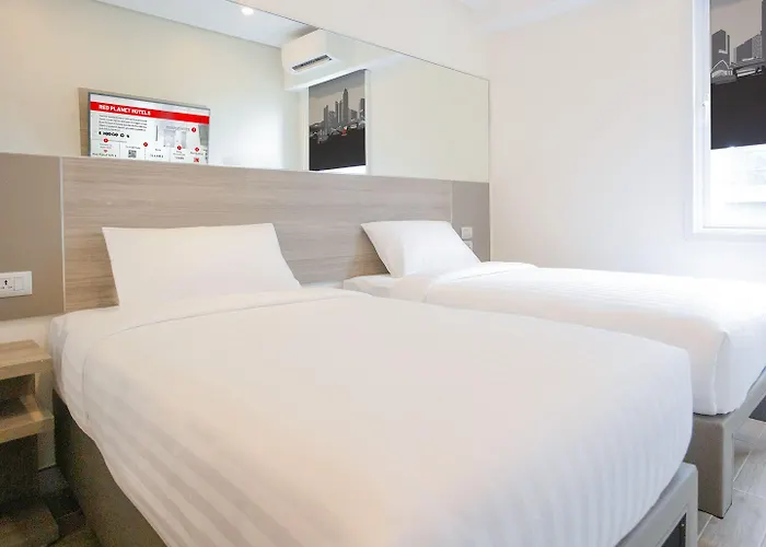 Red Planet Binondo فندق 3*