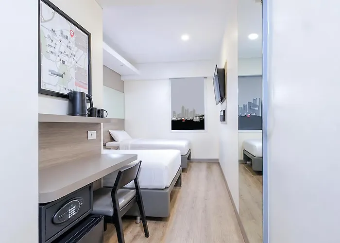 Red Planet Binondo Hotel 3*